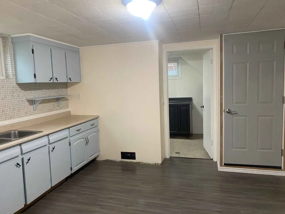 1 Bed 1 Bath - House image indicator(9)