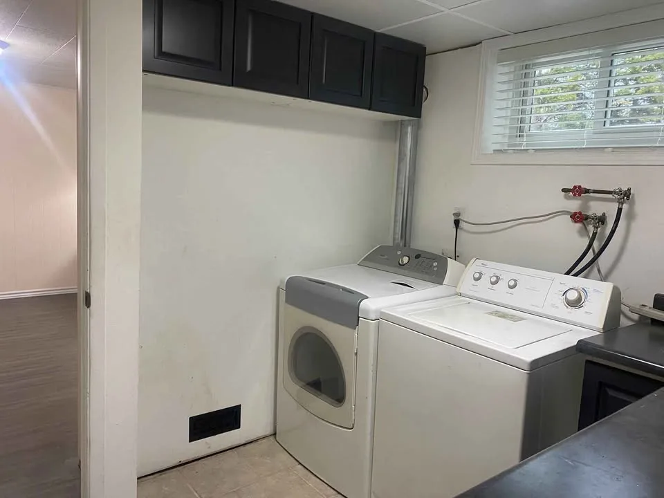 1 Bed 1 Bath - House image indicator(10)