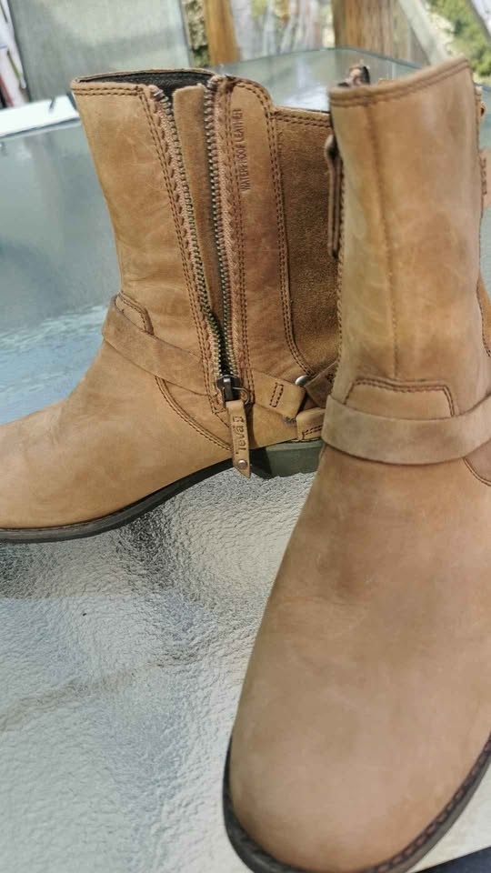 Teva Leather Waterproof Ankle Boots - photo 2