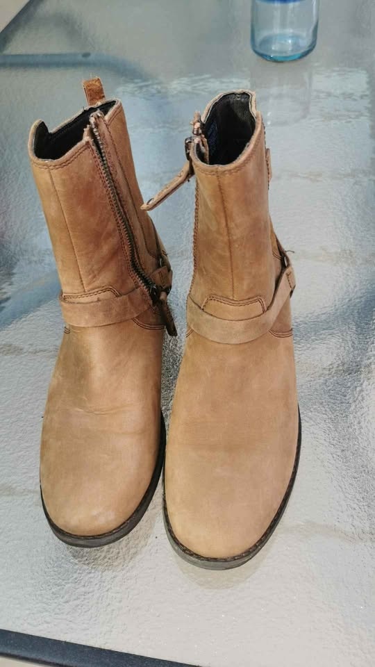 Teva Leather Waterproof Ankle Boots - photo 3