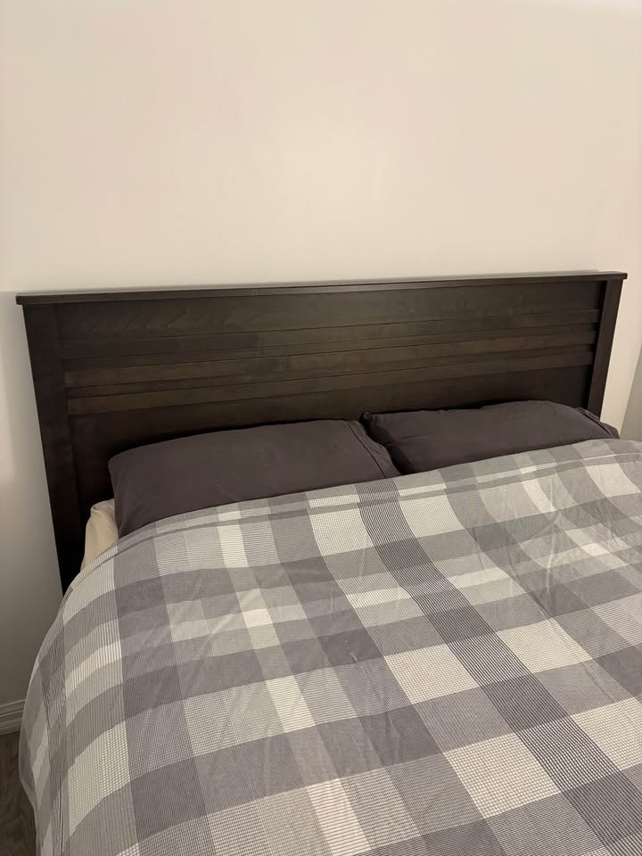 Dark Wood Queen Bed Frame (Leon’s) - photo 2