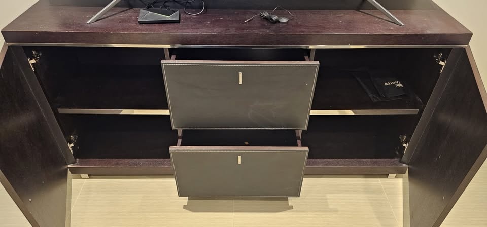 TV Media Stand - Great Condition - photo 3