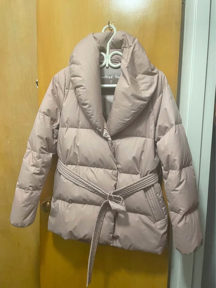 Wilfred Free Alta Puffer Jacket Pink/Blush XS