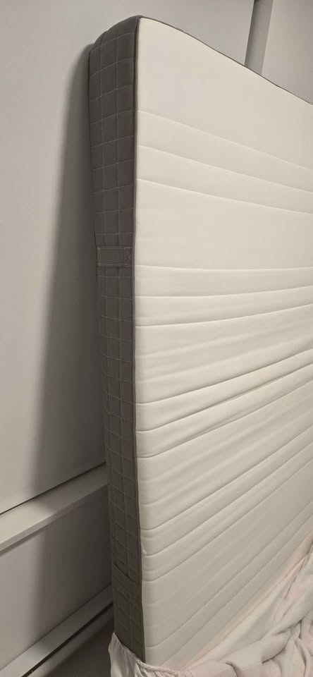 Ikea Memory Foam Mattress - photo 4