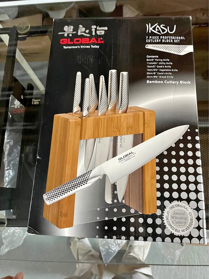 Global Ikasu 7-Piece Knife Block Set (Brand New Unopened)