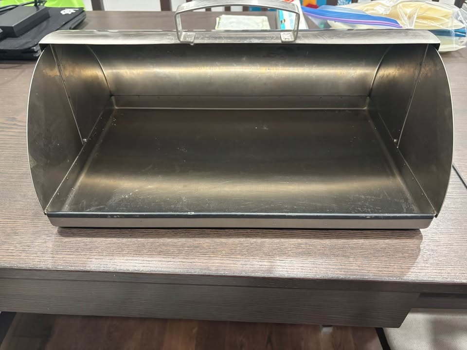 Breadbox - photo 2