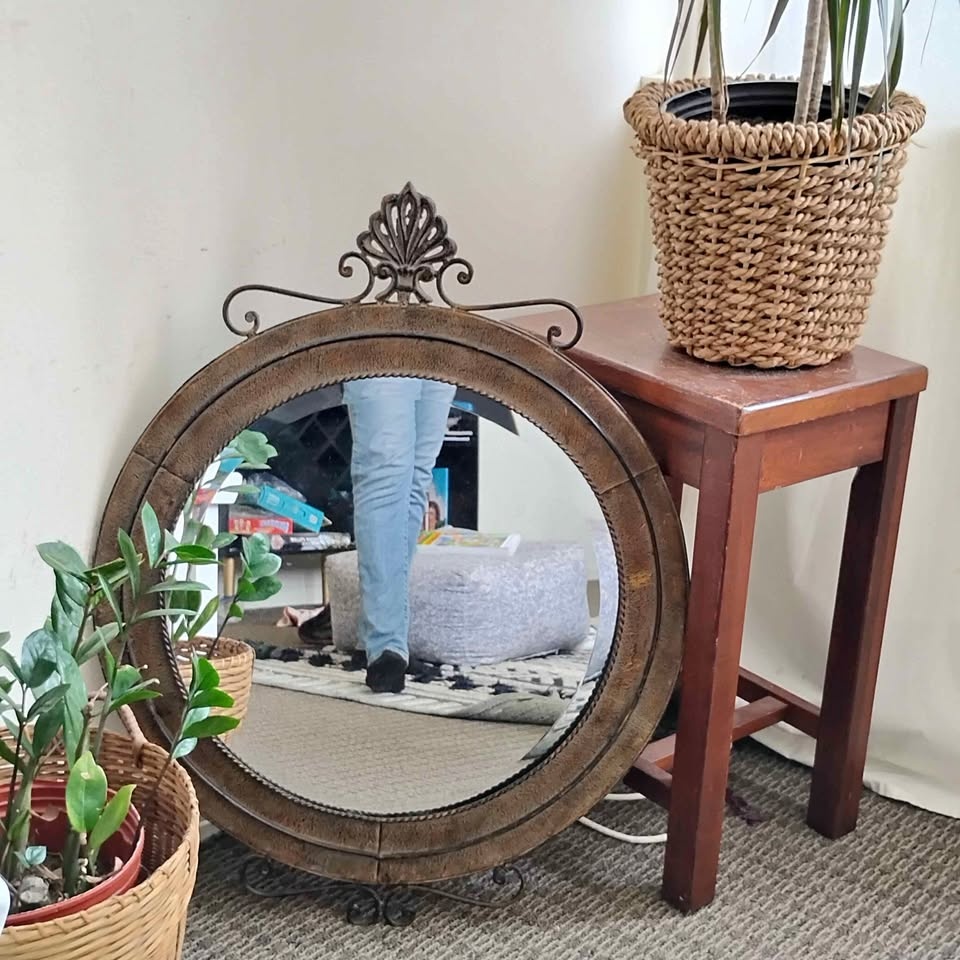 Vintage cute round mirror