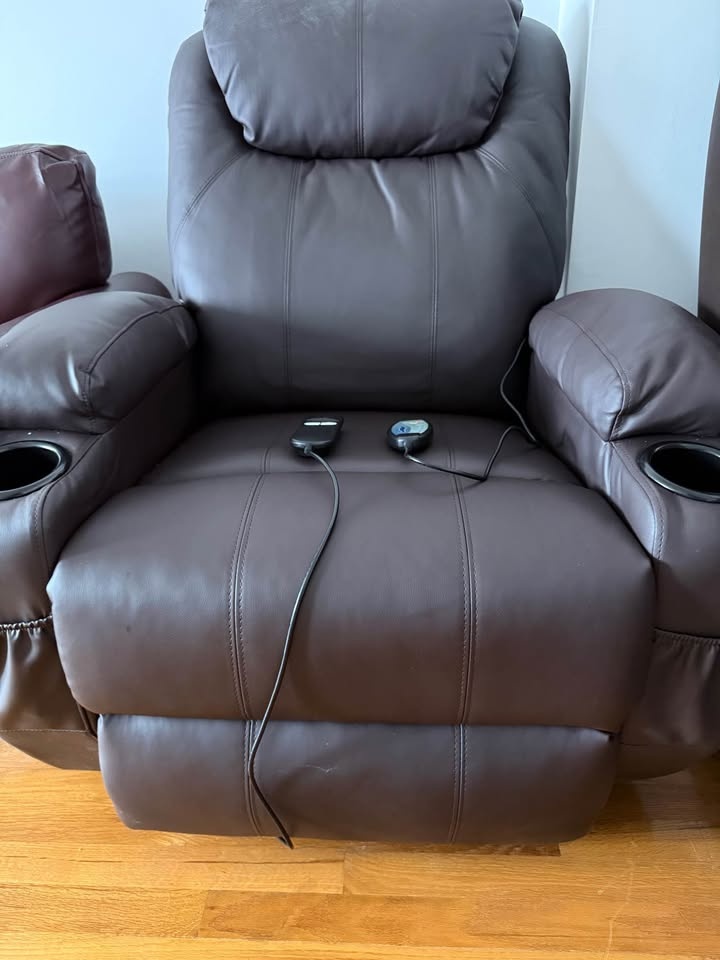 New Luxury Leather Power Lift Recliner – Massage & Heat - photo 2