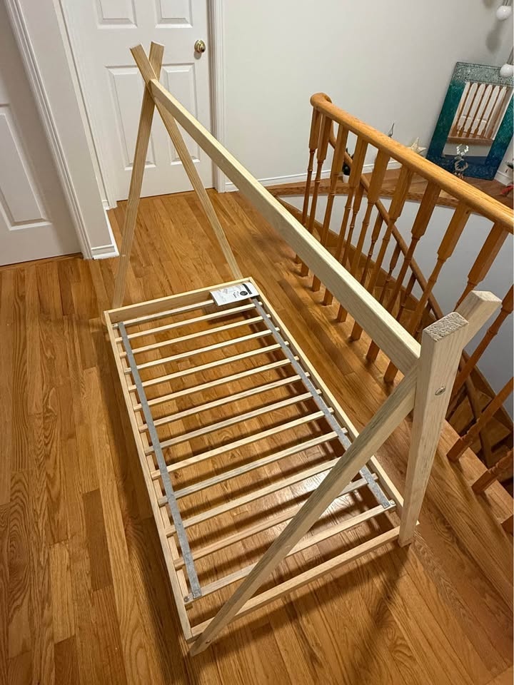 South Shore Sweedi Twin Tipi Bed - Brand New - photo 4