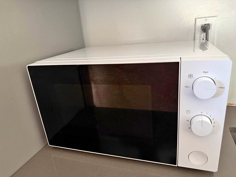 Microwave Oven