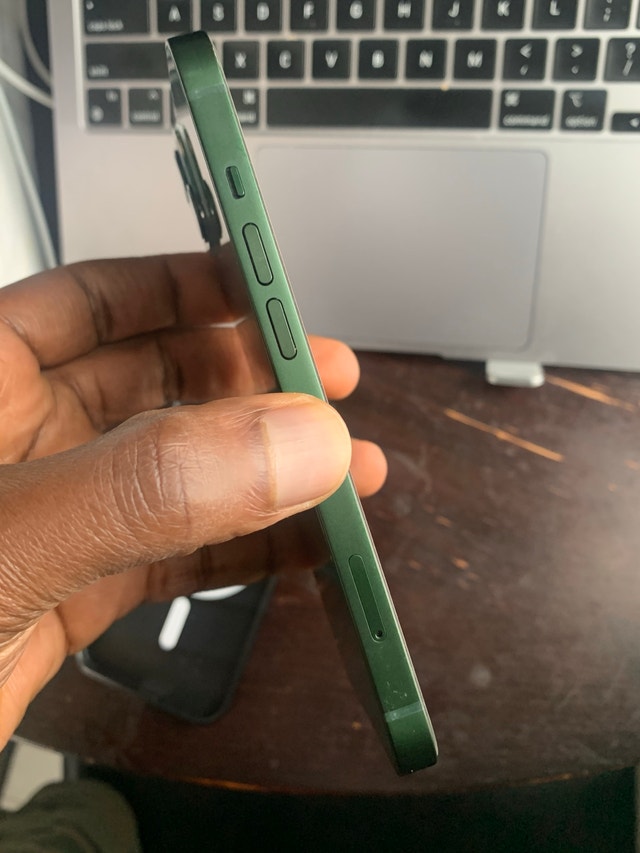 iPhone 13 128gb - photo 3
