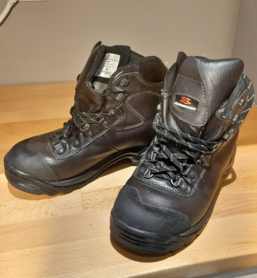 Garmont Gore-Tex Leather Hiking Boot Size 6.5