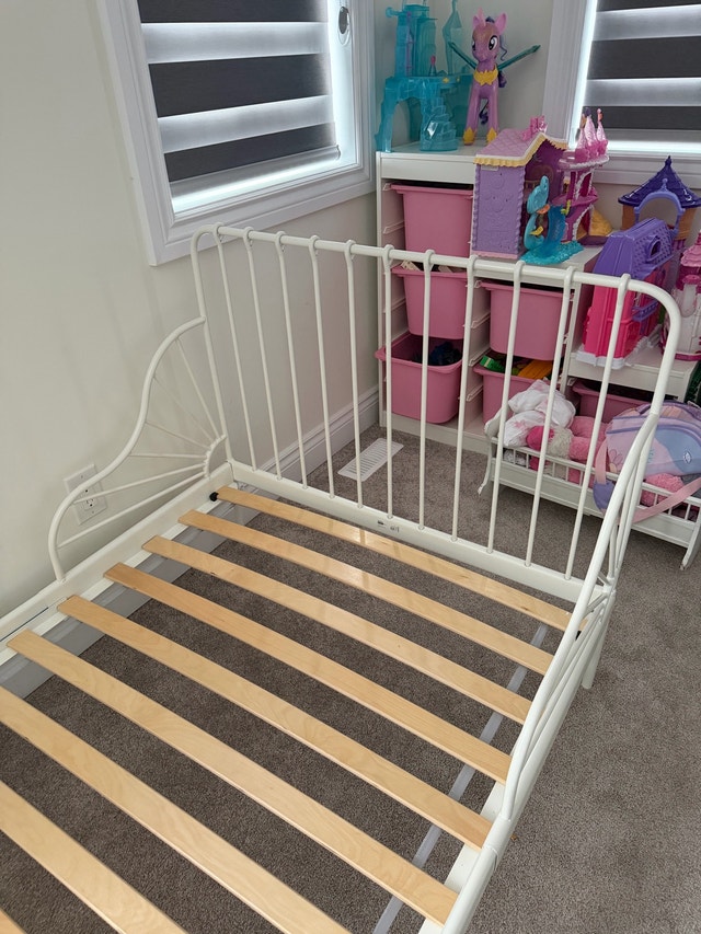 Twin Bed Frame with Slatted Base - White - photo 4