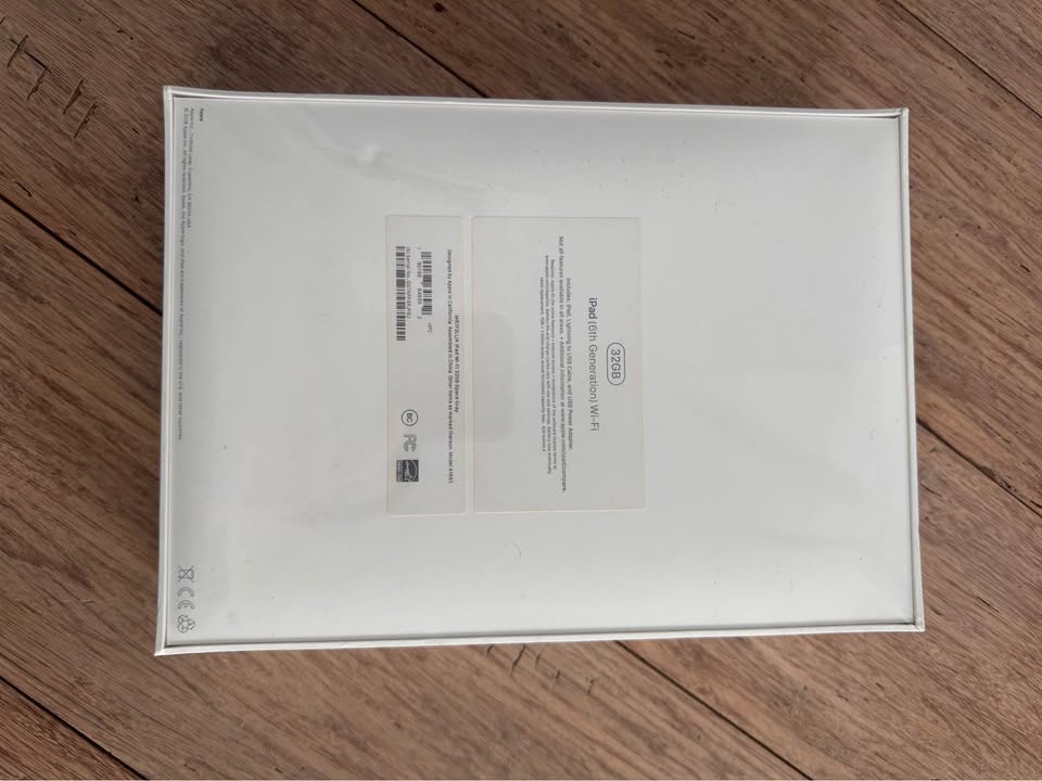 iPad 6th Gen (32GB) - Brand New, Sealed - photo 3