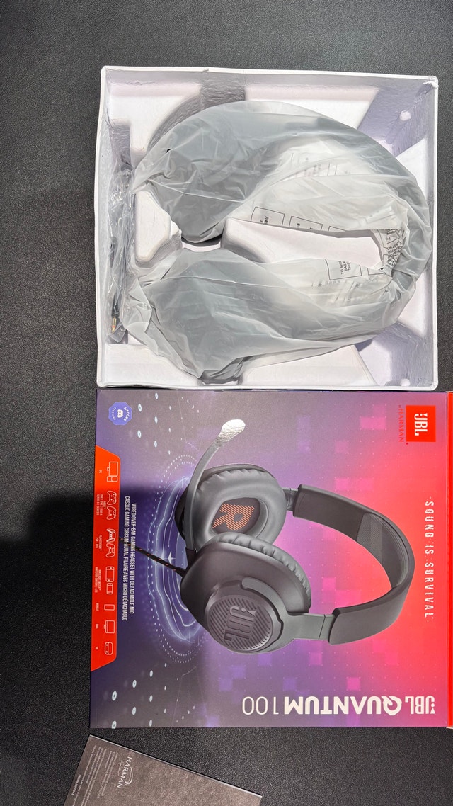JBL Quantum 100 Headset. Brand new - Open Box - Never used. - photo 2