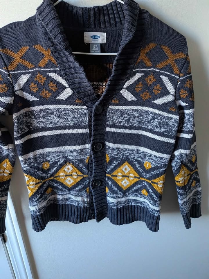 Old Navy Boys Cardigan Sweater S/P (6-7) - photo 3