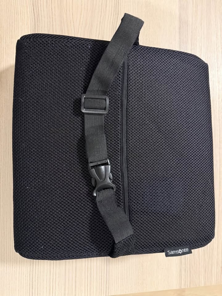 SAMSONITE Premium Plush Lumbar Support Pillow - photo 4