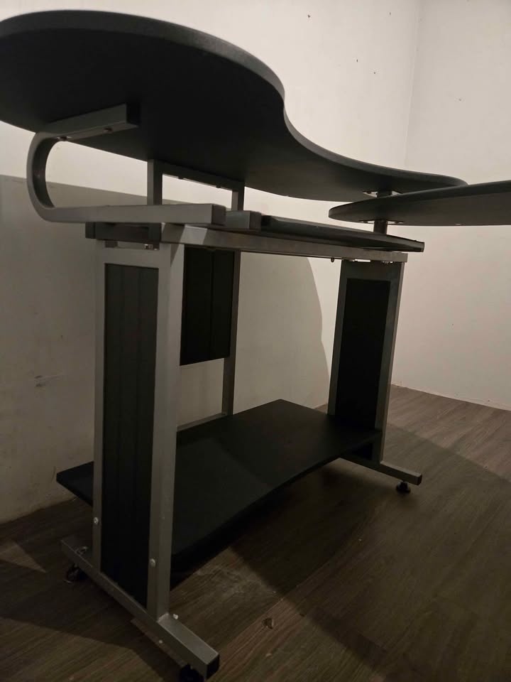 3 Tier office desk OBO - photo 3