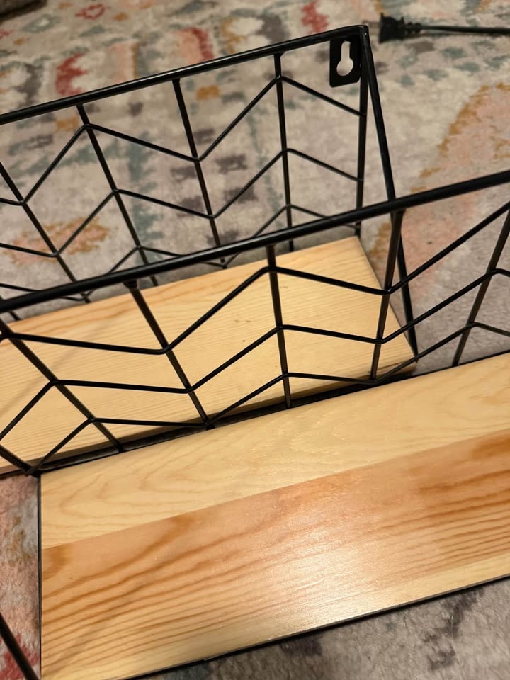 Set of 2 Geometric Wire & Wood Floating Wall Shelves - photo 3