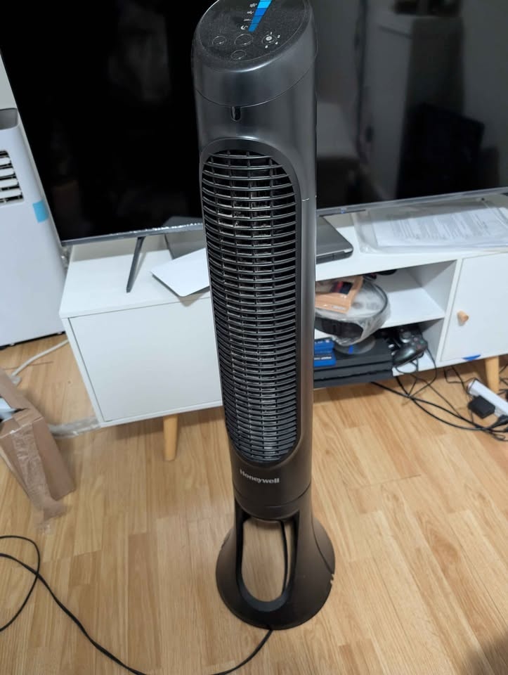 Honeywell tower fan - photo 3