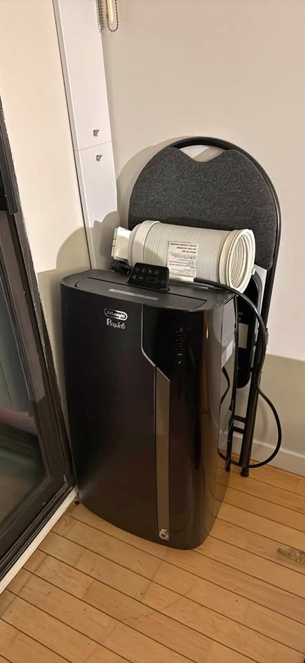 DeLonghi Portable Air Conditioner 14,000 BTU