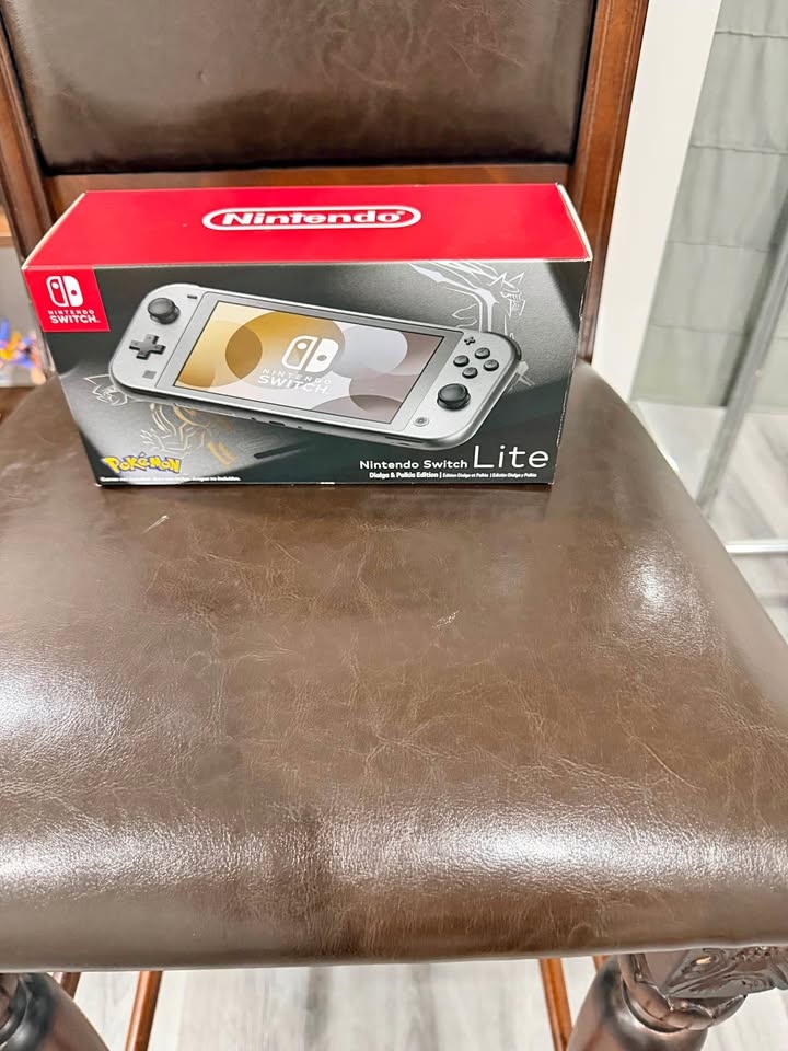 Pokemon Switch Lite Dialga and Palkia Edition
