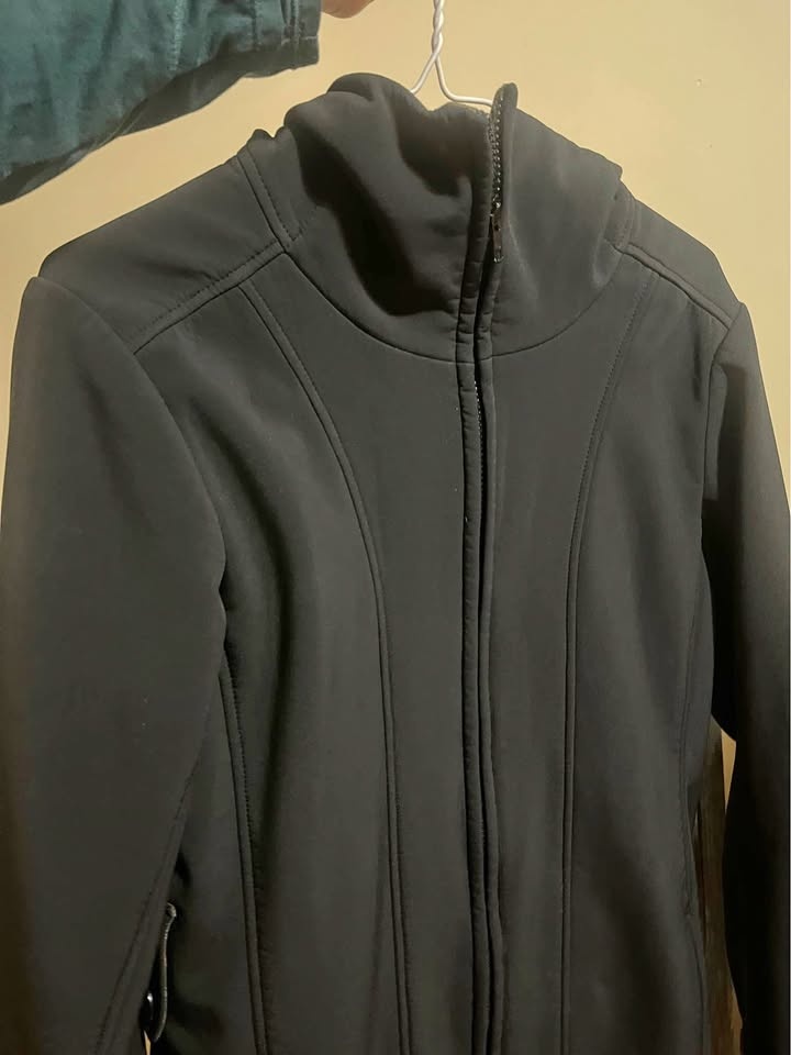 Closet sale - Winter jackets, puffer vest, waterproof jacket tak