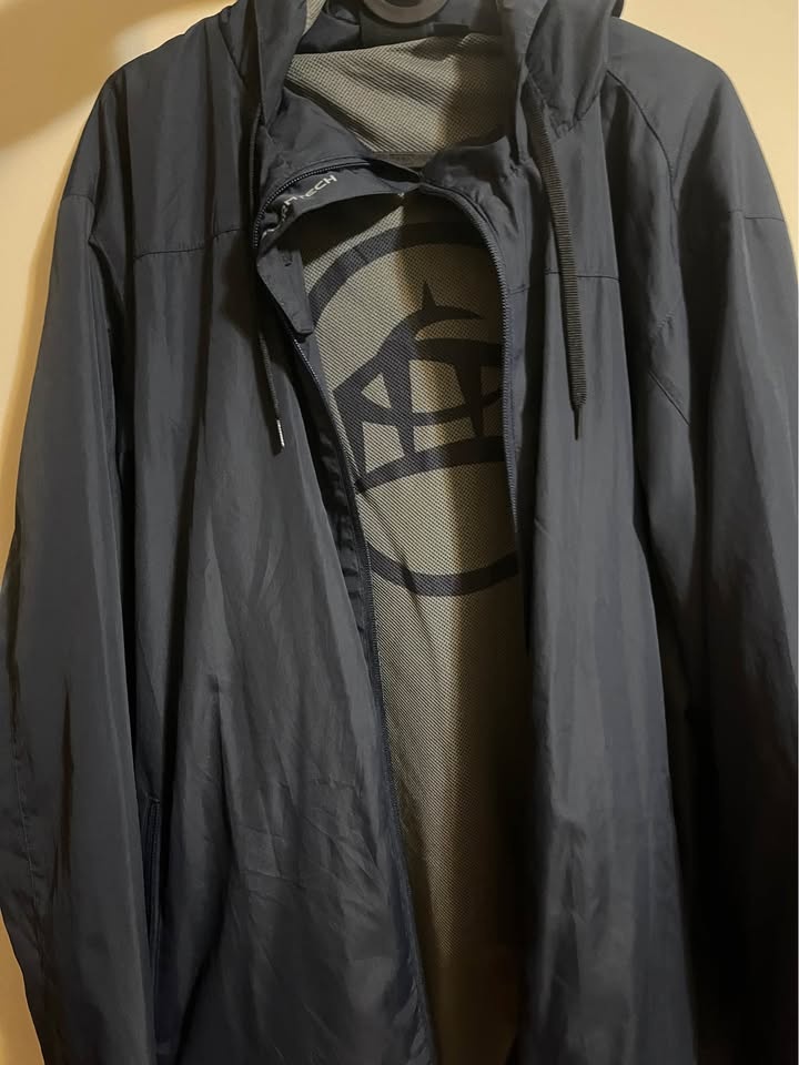Closet sale - Winter jackets, puffer vest, waterproof jacket tak - photo 3