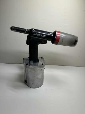 Lobster Industrial Air Riveter | Heavy Duty Pneumatic Tool