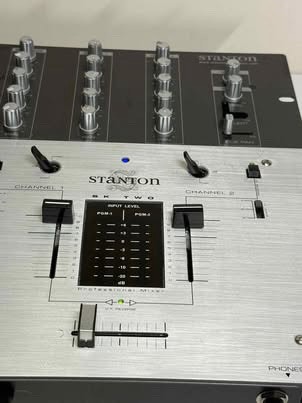 Stanton M.203 Scratch-Ready DJ Mixer - photo 4