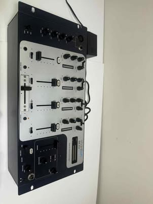 Stanton RM.404 4-Channel DJ Mixer – Rackmount - photo 3