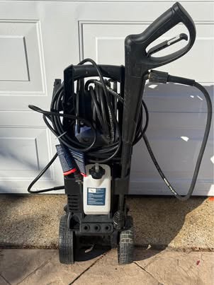 Simoniz 1900 PSI Electric Pressure Washer + Wand - photo 2