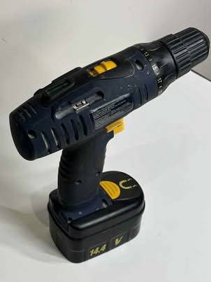 Mastercraft 14.4V Cordless Drill Kit w/ 2 Batteries & Case - photo 5