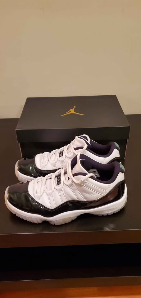 Jordan 11 Retro Low (White/Black Emerald Rise) - photo 4