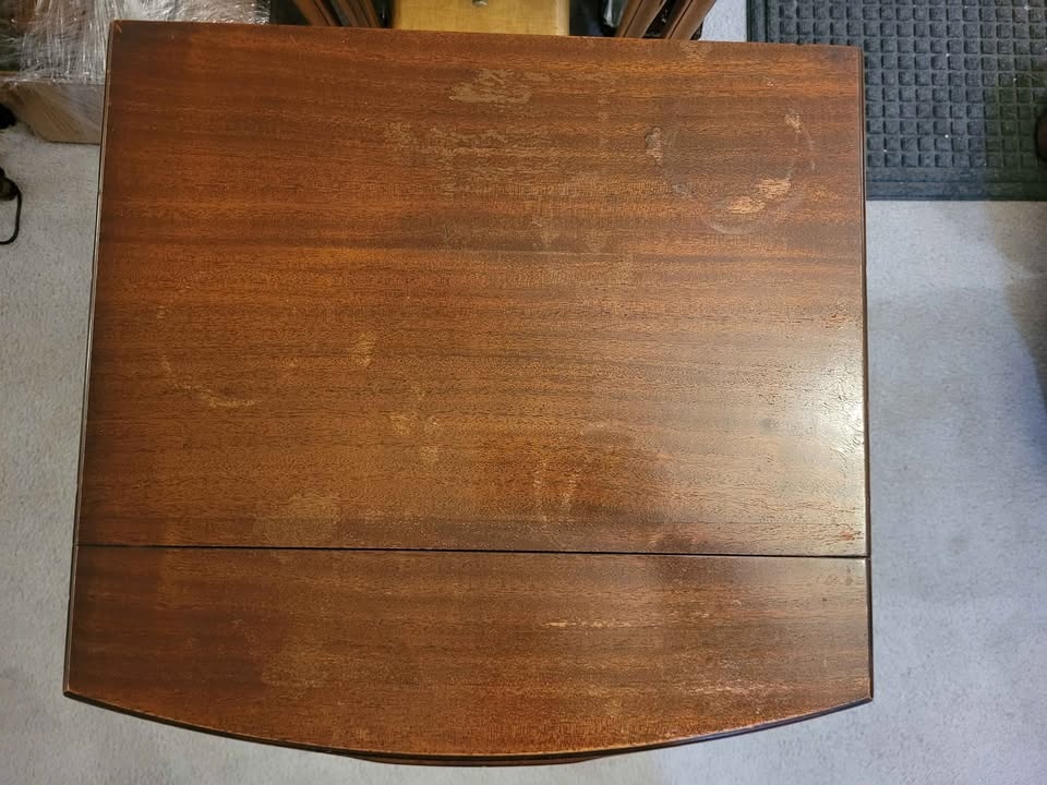 Antique Record Player Table - photo 4