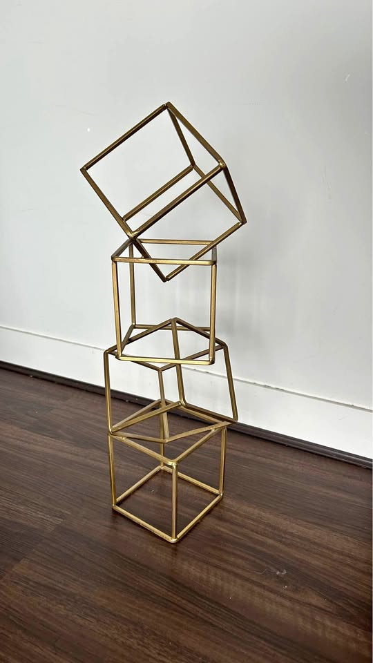 Gold decorative piece