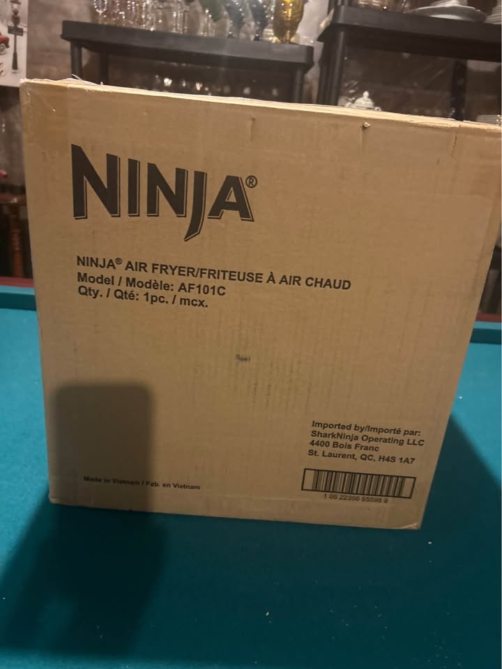 Ninja AF101C Air Fryer 3.8L – Clean – With Box - photo 3