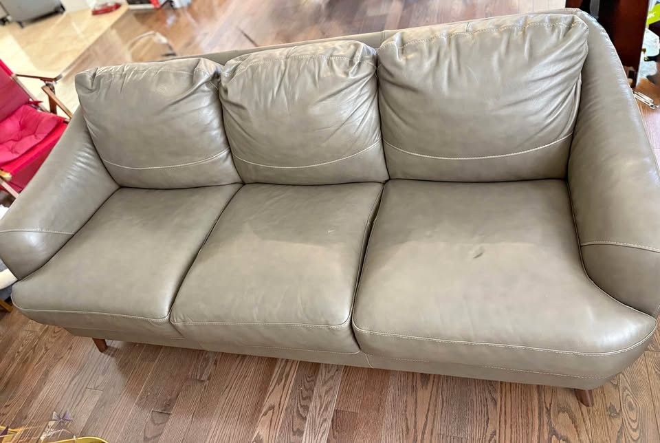 Italian Leather Sofa - DIGIO Collection (Made in Italy)