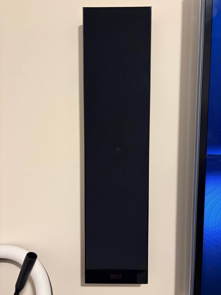 KEF Slim Wall Speaker 5.0 Surround System + Samsung Smart TV - photo 2