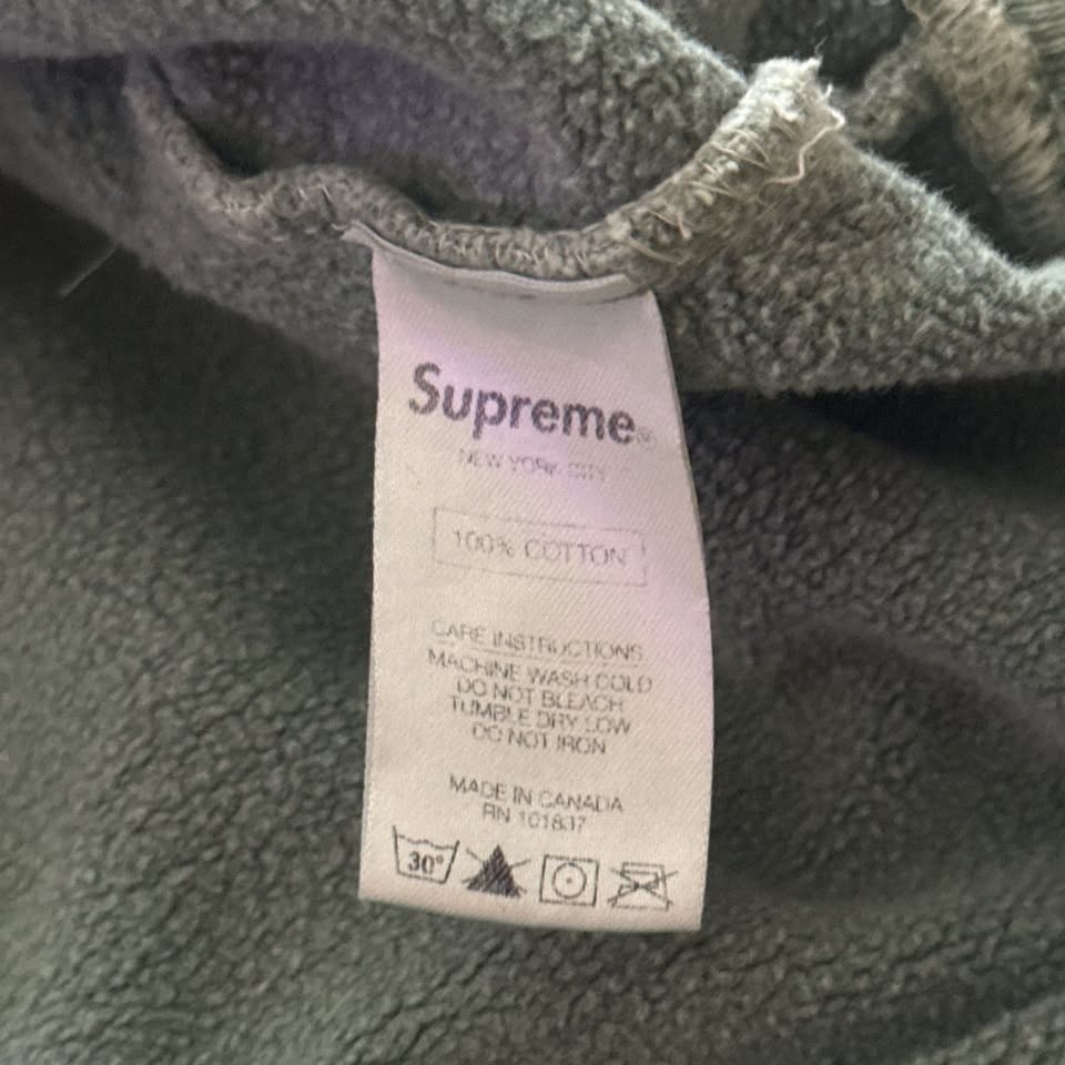 Supreme FW17-18 Rhinestone Script Hooded Sweatshirt Olive Sage - photo 2