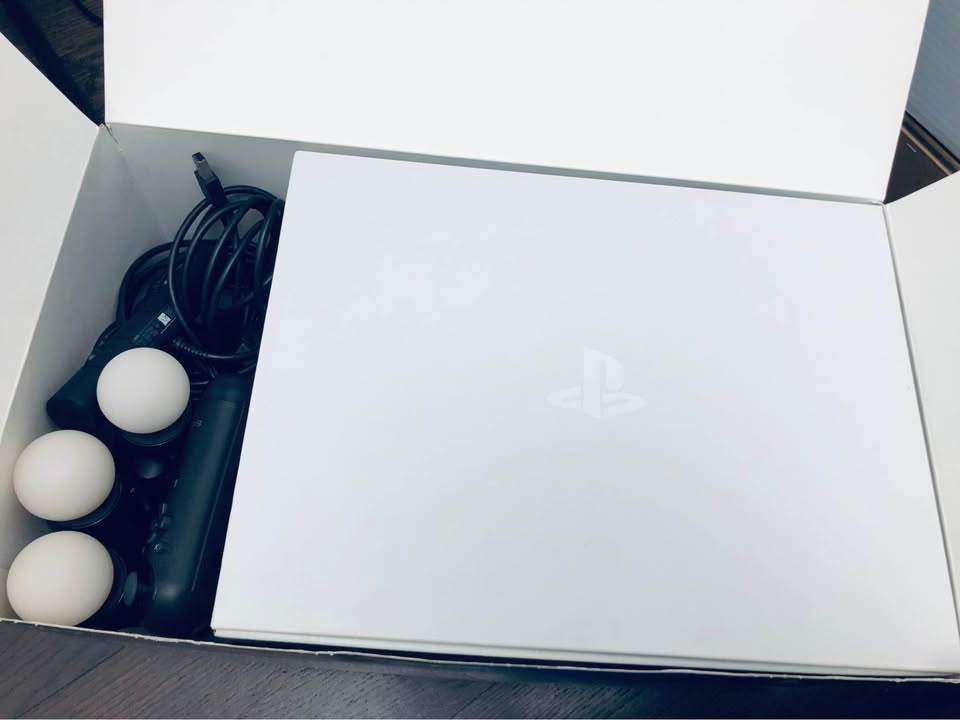 PS4 Pro + VR + Games - photo 4