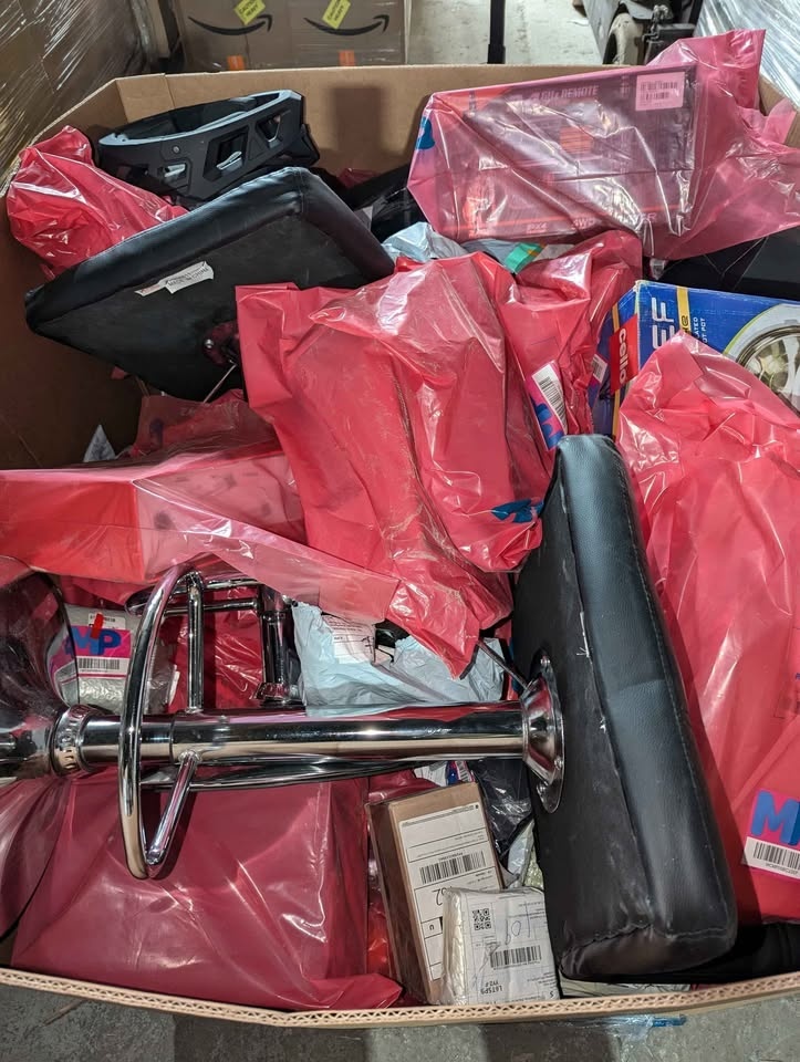 Walmart Mixed Pallet – High Count, Customer Returns - photo 3
