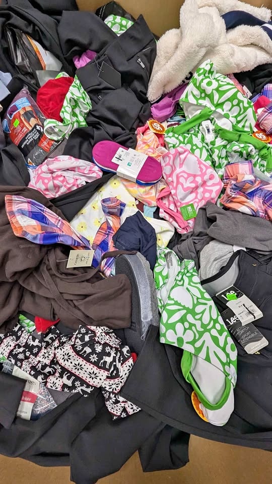 Brand New Clothing & Accessories Pallet - $2/Piece