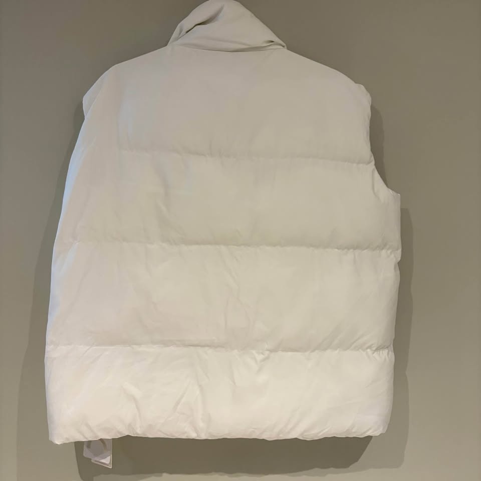Commense White Puffer Vest - Size Small (Fits Big) - photo 2