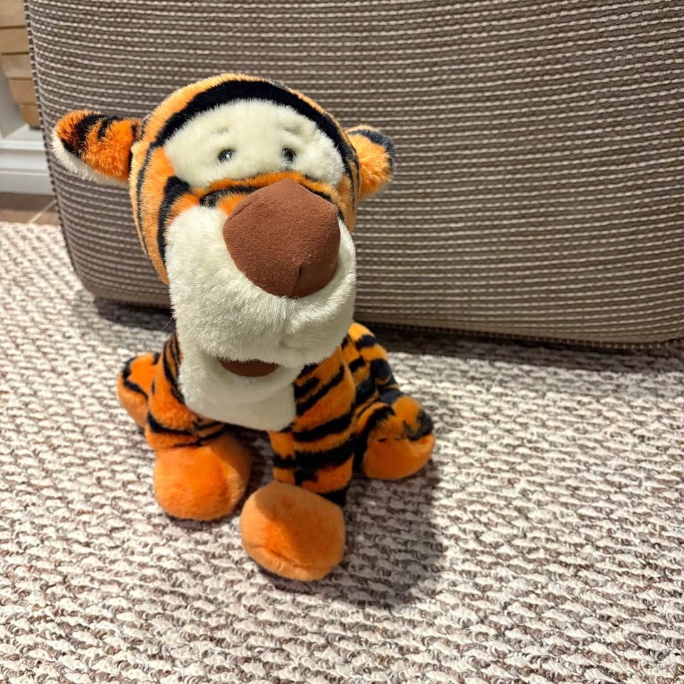 Plush Tigger Toy - Disneyland 14” Tall