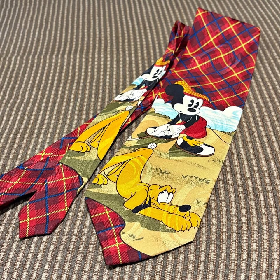 Mickey and Pluto Golfing Tie