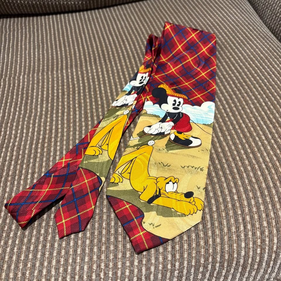 Mickey and Pluto Golfing Tie - photo 3