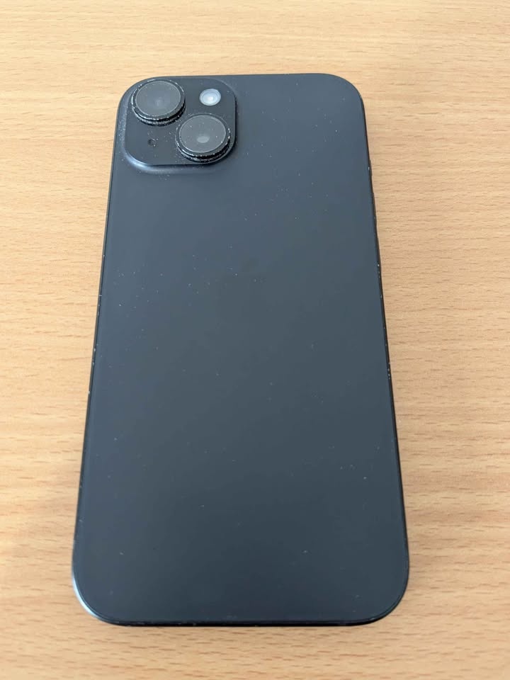 iPhone 15 - 128GB - Good Condition (Unlocked) - photo 4