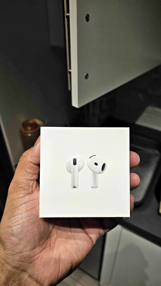 Brand new sealed Airpod 4