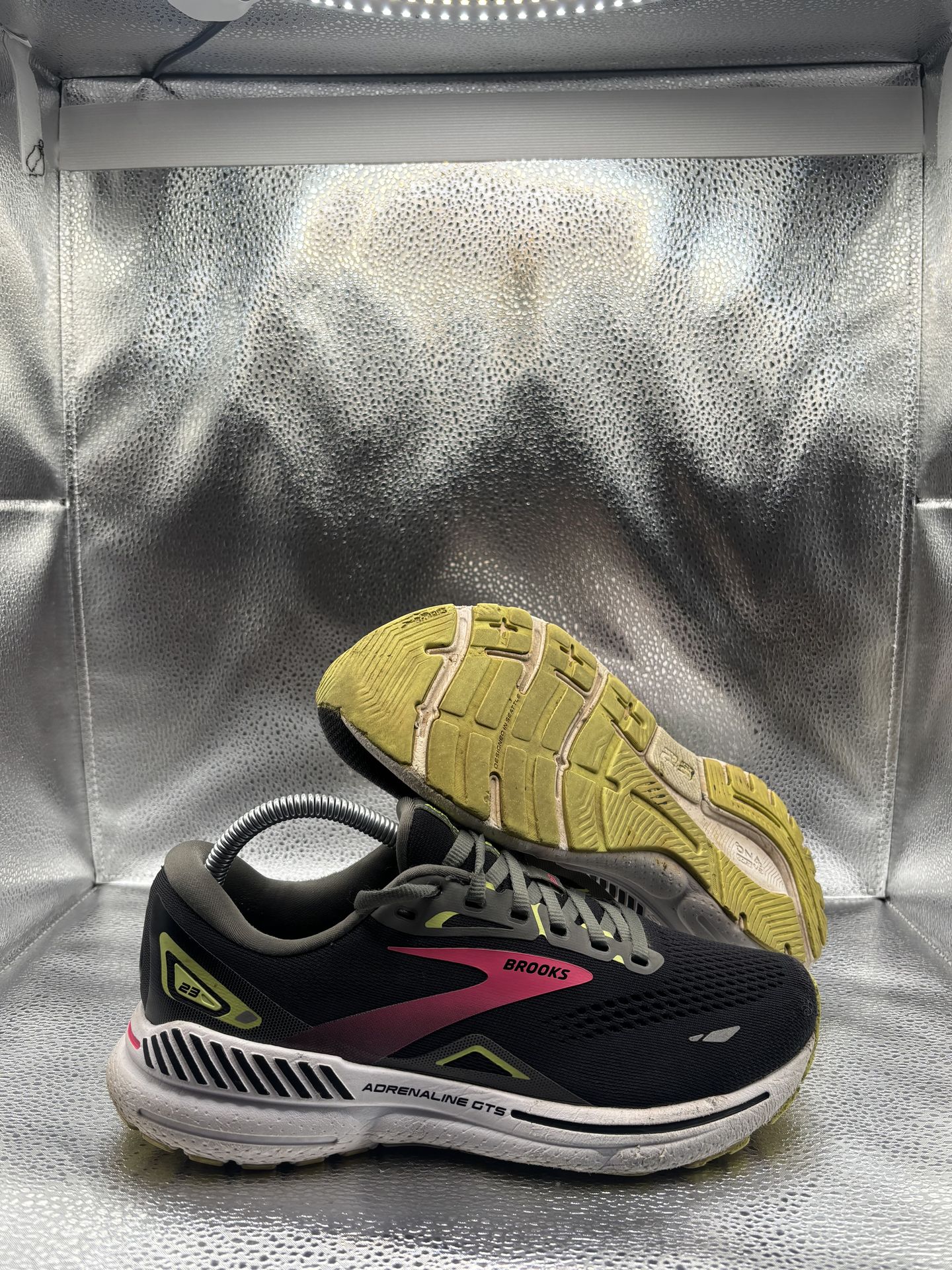 Brooks Adrenaline GTS 23 Black Pink